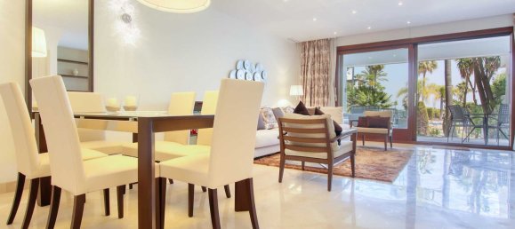 2 bedrooms Townhouse in Benahavis, Spain No. 138089 5