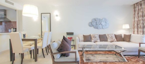 2 bedrooms Townhouse in Benahavis, Spain No. 138089 6