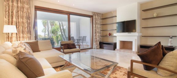 2 bedrooms Townhouse in Benahavis, Spain No. 138089 15