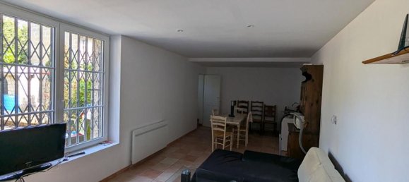 Casa de 6 dormitorios en La Loupe, France No. 250333 10