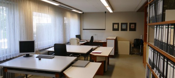 Здание с 21 комнатой в Ойскирхен, Германия № 56601 16