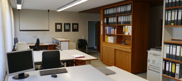 Здание с 21 комнатой в Ойскирхен, Германия № 56601 28