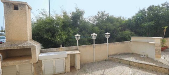 4 Schlafzimmer Haus in Paralimni, Cyprus, Nr. 23860 8