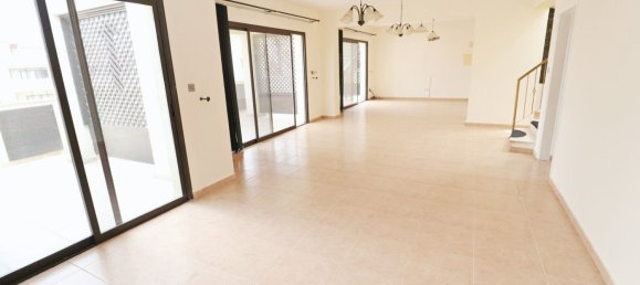 Apartamento de 3 dormitorios en Paphos, Cyprus No. 23014 2