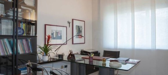97m² Office in Pordenone, Italy No. 92350 5