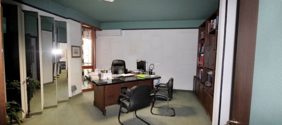 Apartamento de 3 dormitorios en Milan, Italy No. 364272 6