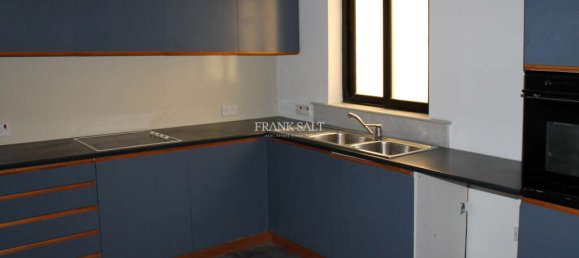 3 bedrooms Apartment in Sliema, Malta No. 6685 2