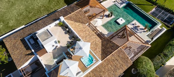 6 bedrooms Villa in Marbella, Spain No. 105805 10