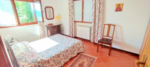3 rooms Apartment in Alta Valle Intelvi, Italy No. 72025 12