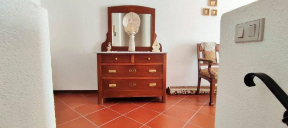 3 rooms Apartment in Alta Valle Intelvi, Italy No. 72025 14