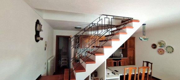 3 rooms Apartment in Alta Valle Intelvi, Italy No. 72025 8