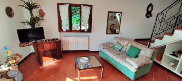 3 rooms Apartment in Alta Valle Intelvi, Italy No. 72025 7