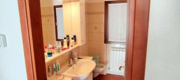 3 rooms Apartment in Alta Valle Intelvi, Italy No. 72025 15