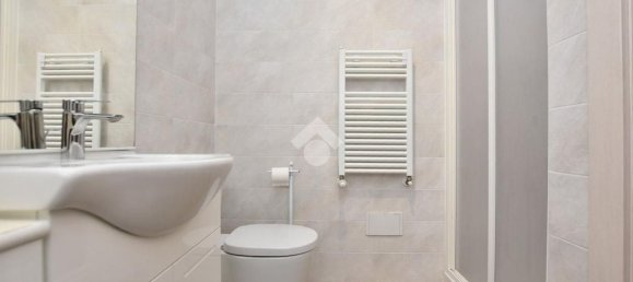 3-salle Appartement à Vignate, Italy No. 72049 24