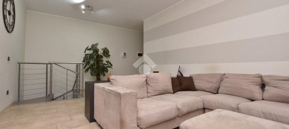 3-salle Appartement à Vignate, Italy No. 72049 7