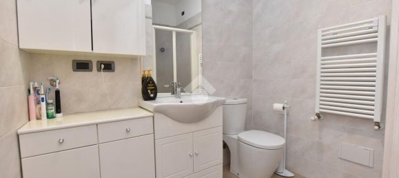 3-salle Appartement à Vignate, Italy No. 72049 25