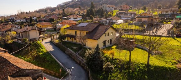 13 rooms Villa in San Pietro Val Lemina, Italy No. 56627 46