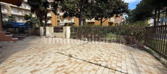 Apartamento T1 em San Bartolomeo al Mare, Italy N.º 301064 3