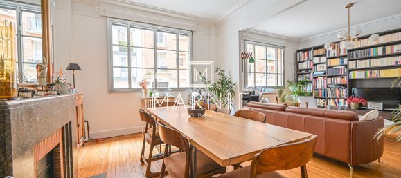 3 bedrooms Apartment in Paris, France No. 180249 3