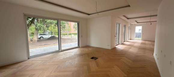 8 bedrooms Villa in Potsdam, Germany No. 240516 10