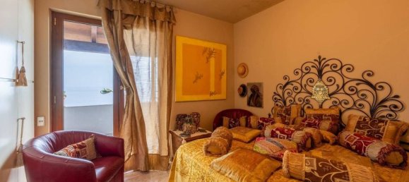 Villa de 5 dormitorios en Recco, Italy No. 213174 10