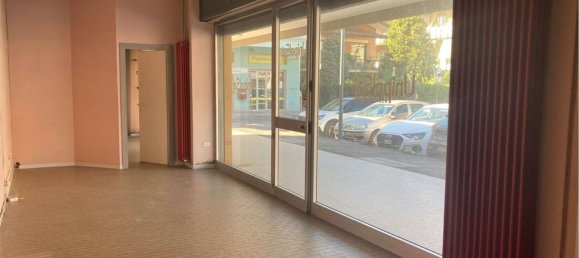 60m² Commercial property in Bellaria Igea Marina, Italy No. 74971 4