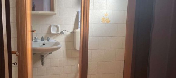 60m² Commercial property in Bellaria Igea Marina, Italy No. 74971 3