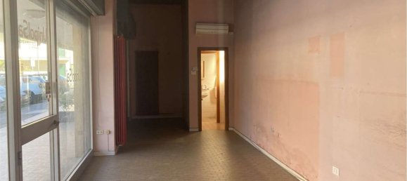 60m² Commercial property in Bellaria Igea Marina, Italy No. 74971 5