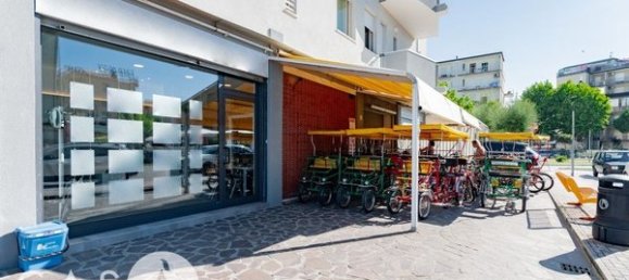 4-salle Propriété commerciale à Cesenatico, Italy No. 94760 7