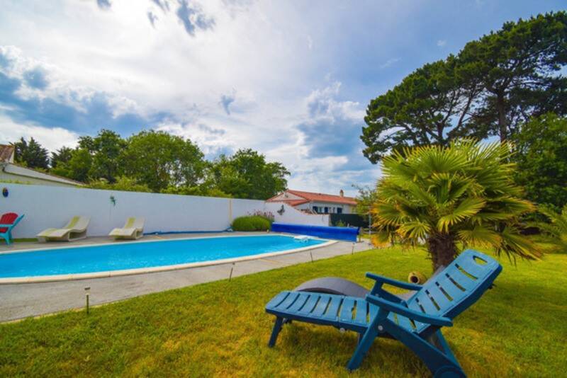 674m² Land in Bretignolles-sur-Mer, France No. 60110