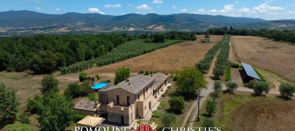 33 غرف نوم فيلا في Baschi, Italy رقم 121829 3