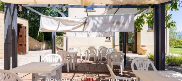 33 غرف نوم فيلا في Baschi, Italy رقم 121829 15