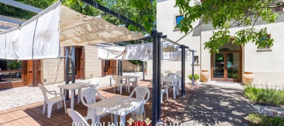 33 غرف نوم فيلا في Baschi, Italy رقم 121829 14