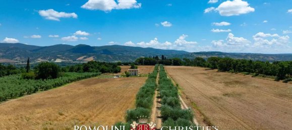 33 غرف نوم فيلا في Baschi, Italy رقم 121829 17