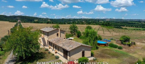 33 غرف نوم فيلا في Baschi, Italy رقم 121829 19