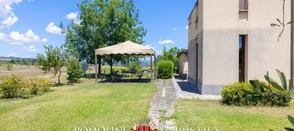 33 غرف نوم فيلا في Baschi, Italy رقم 121829 33