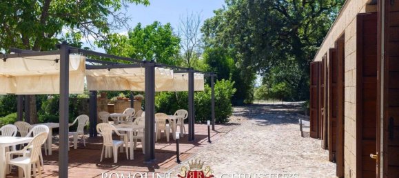 33 غرف نوم فيلا في Baschi, Italy رقم 121829 31