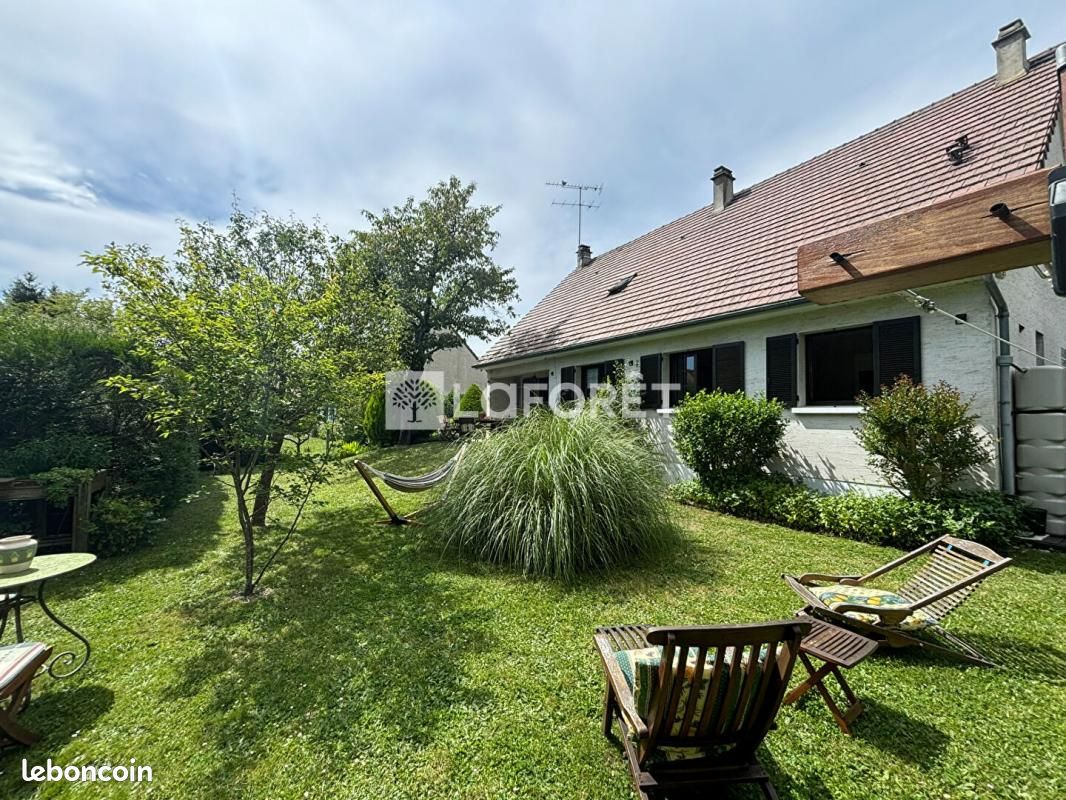 4 bedrooms House in Lamorlaye, France No. 274978