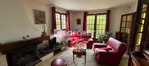 4 bedrooms House in Lamorlaye, France No. 274978 2