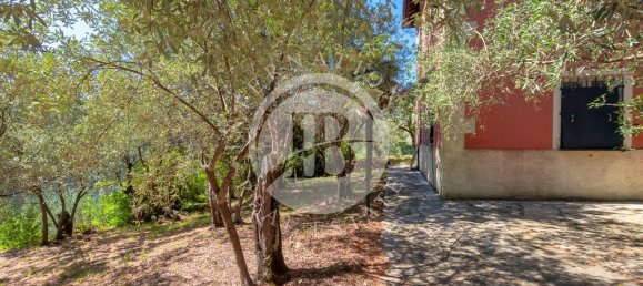 3 bedrooms Villa in Avegno, Italy No. 289434 19