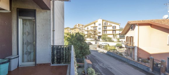 3 bedrooms Apartment in Belpasso, Italy No. 105523 5