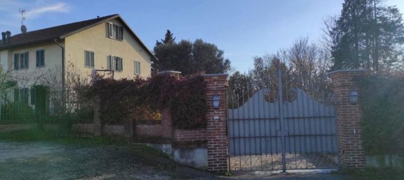 Вилла с 5 комнатами в Пино Торинезе, Италия № 27484 3