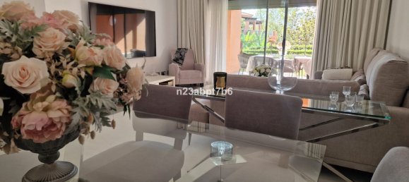 2 chambres Appartement à Estepona, Spain No. 35392 2