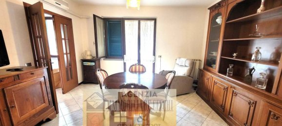 4 Schlafzimmer Wohnung in Poggio a Caiano, Italy, Nr. 321081 18