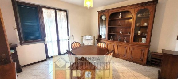 4 Schlafzimmer Wohnung in Poggio a Caiano, Italy, Nr. 321081 14