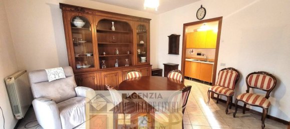 4 Schlafzimmer Wohnung in Poggio a Caiano, Italy, Nr. 321081 13
