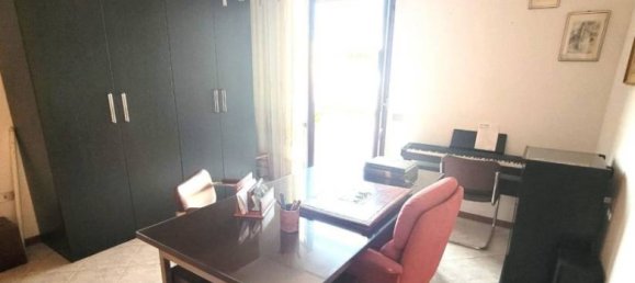 4 Schlafzimmer Wohnung in Poggio a Caiano, Italy, Nr. 321081 26