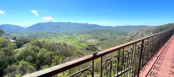 Дом с 6 комнатами в Альвито, Италия № 107311 25