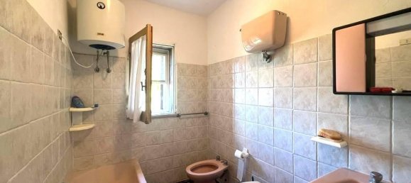 Дом с 6 комнатами в Альвито, Италия № 107311 11