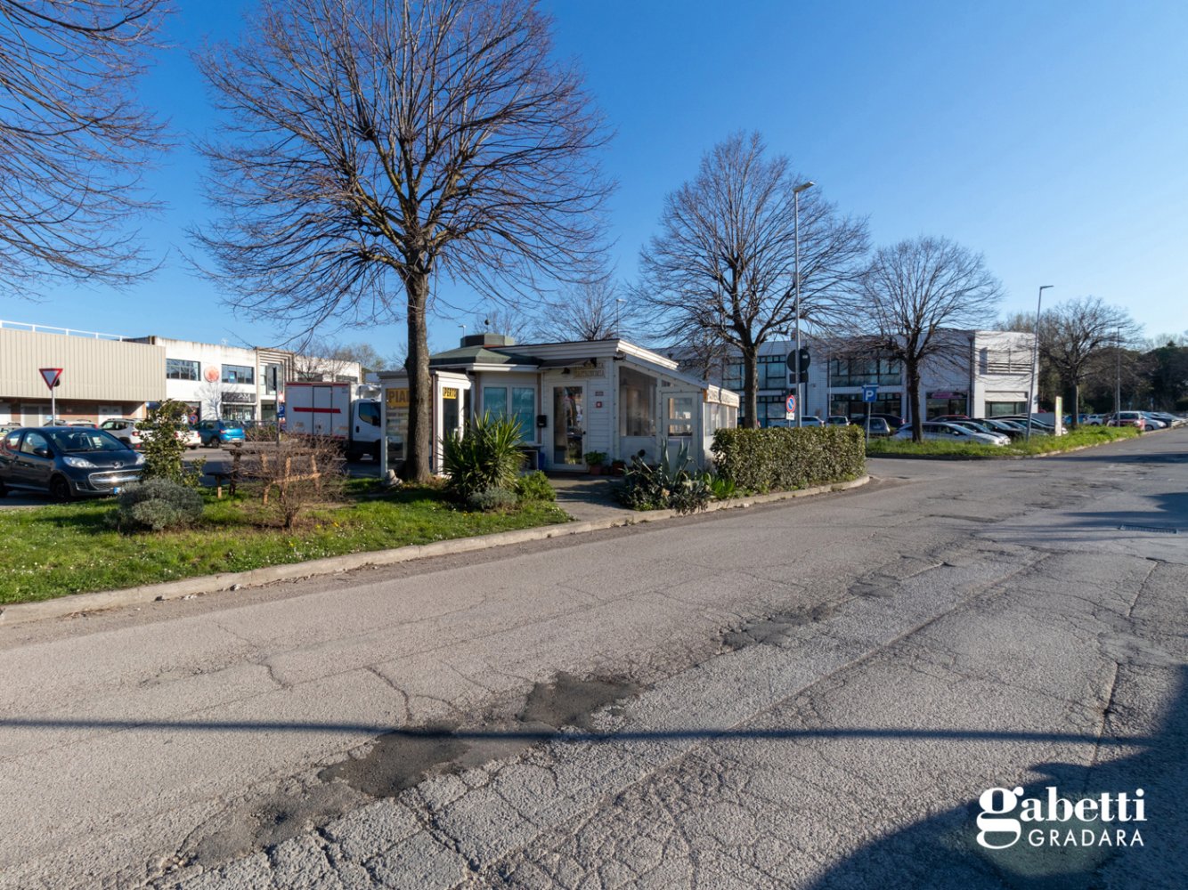 2-Zimmer Gewerbliche Immobilie in San Giovanni in Marignano, Italy, Nr. 53109